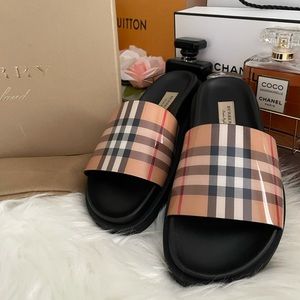 Burberry slides